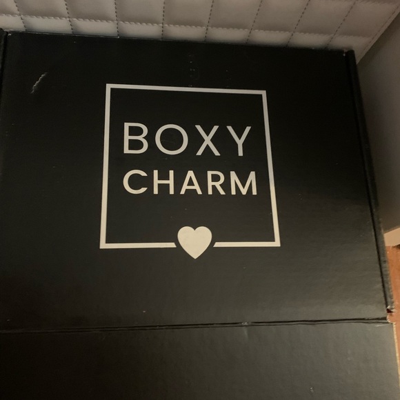 Two boxy charm make up boxes. - Picture 3 of 4